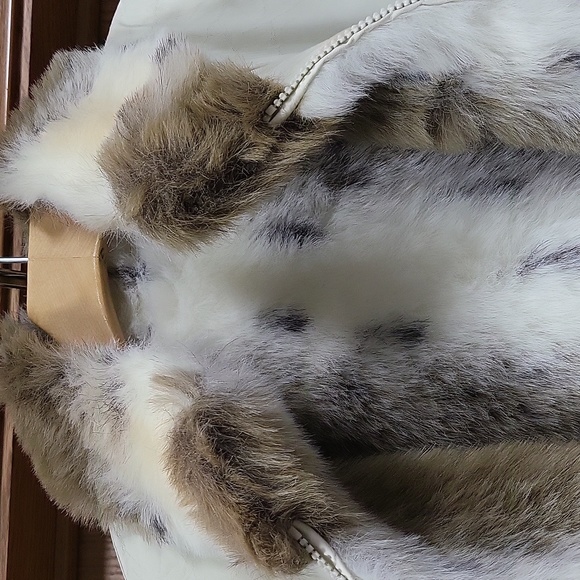 Faux Fur Reversible Vest - Picture 9 of 9